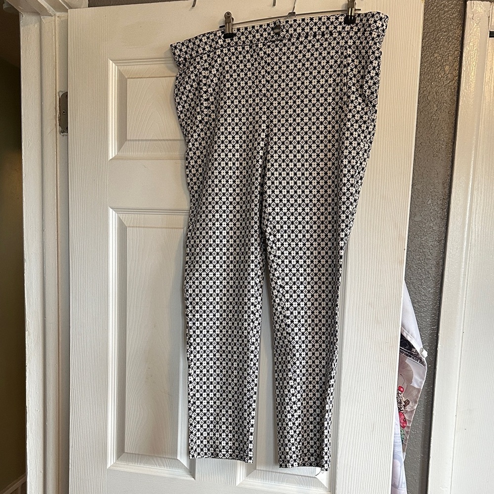 Jules & Leopold Monochrome Patterned Garment
